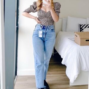 Leopard Print Puff Sleeve Top